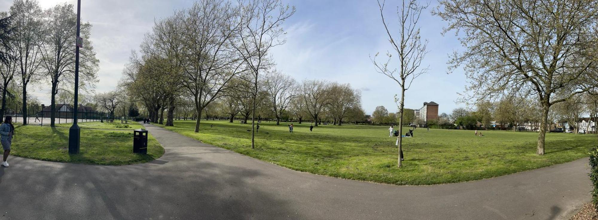Cosy 2 Bedroom Flat In East Ham, Close To Excel لندن المظهر الخارجي الصورة